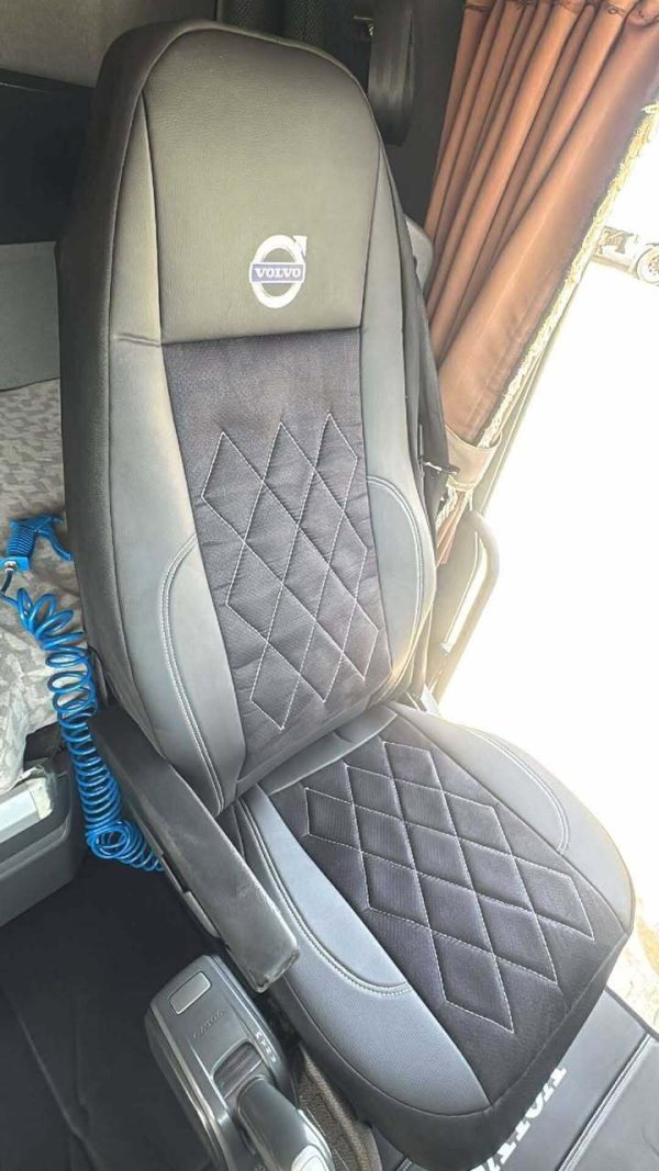 Sėdynių užvalkalai VOLVO  - perforuota alkantara - baltas siuvimas - Image 2